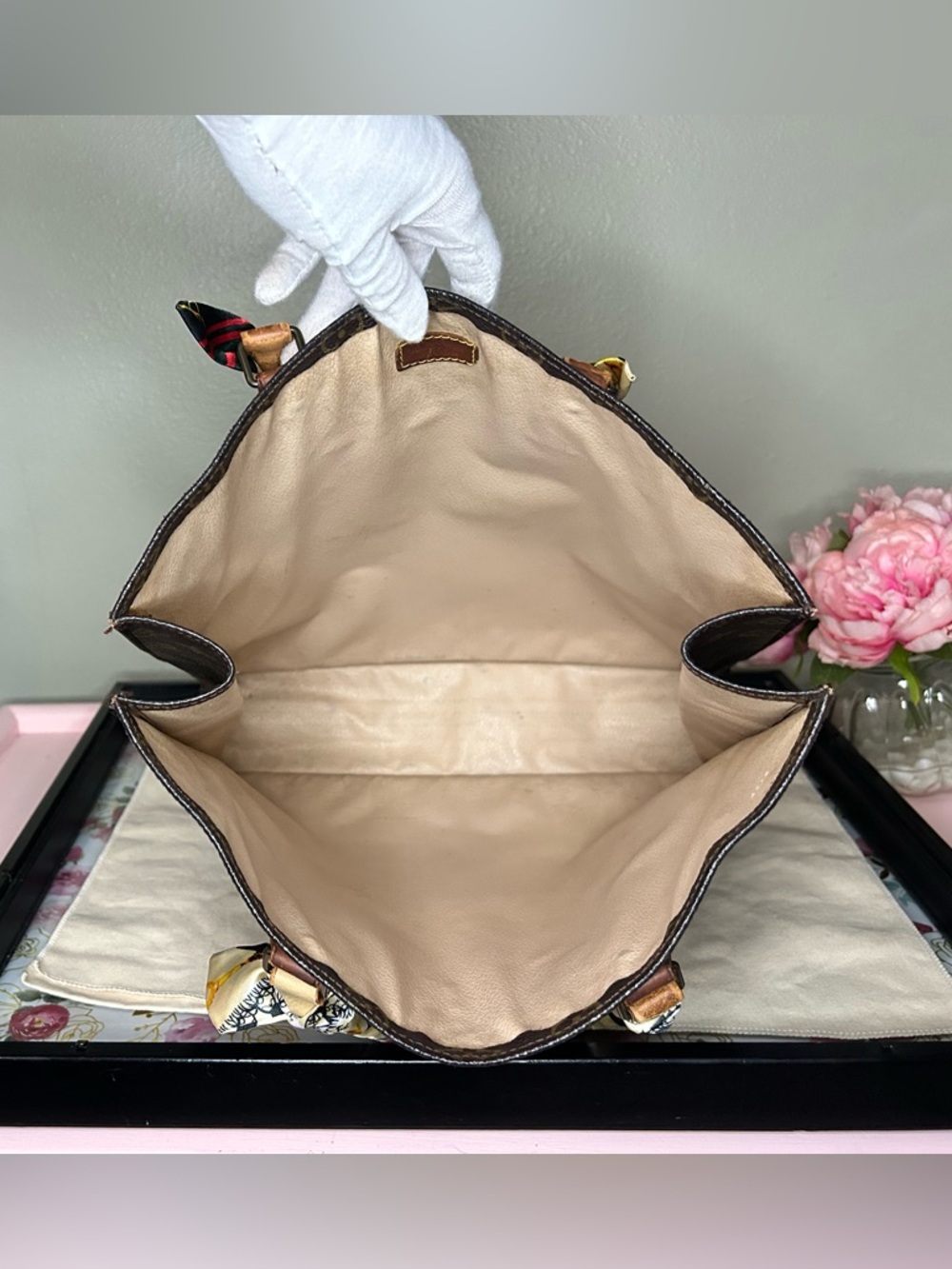 Louis Vuitton Monogram Sac Plat (Vintage Tote - Picture 7 of 10